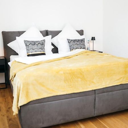 Heimatel - Luxury Penthouse Loft Apartment Ravensburg Exterior photo
