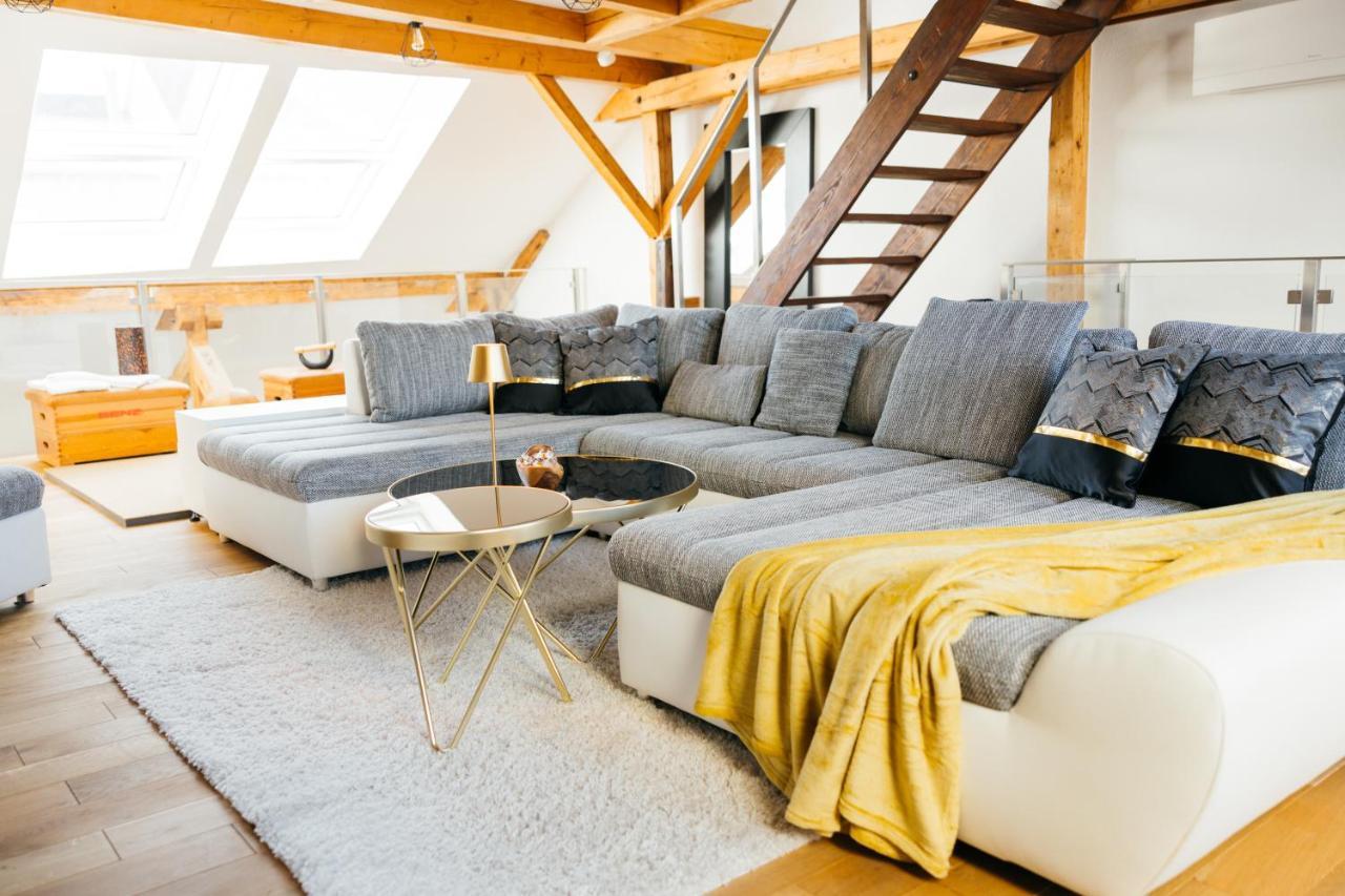Heimatel - Luxury Penthouse Loft Apartment Ravensburg Exterior photo